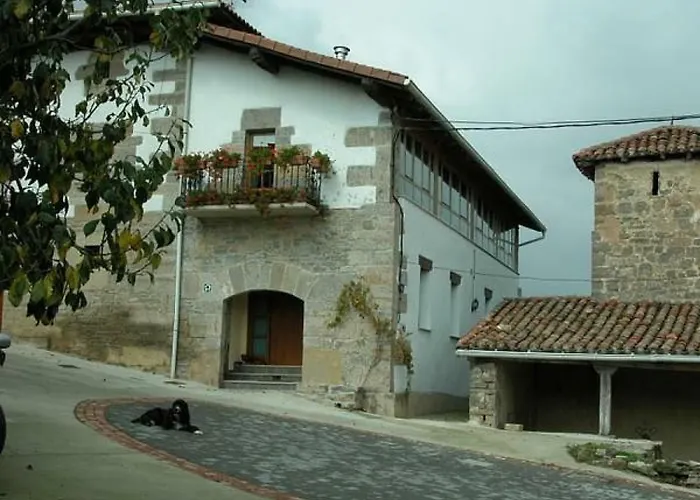 Balkonpe Landa Etxea