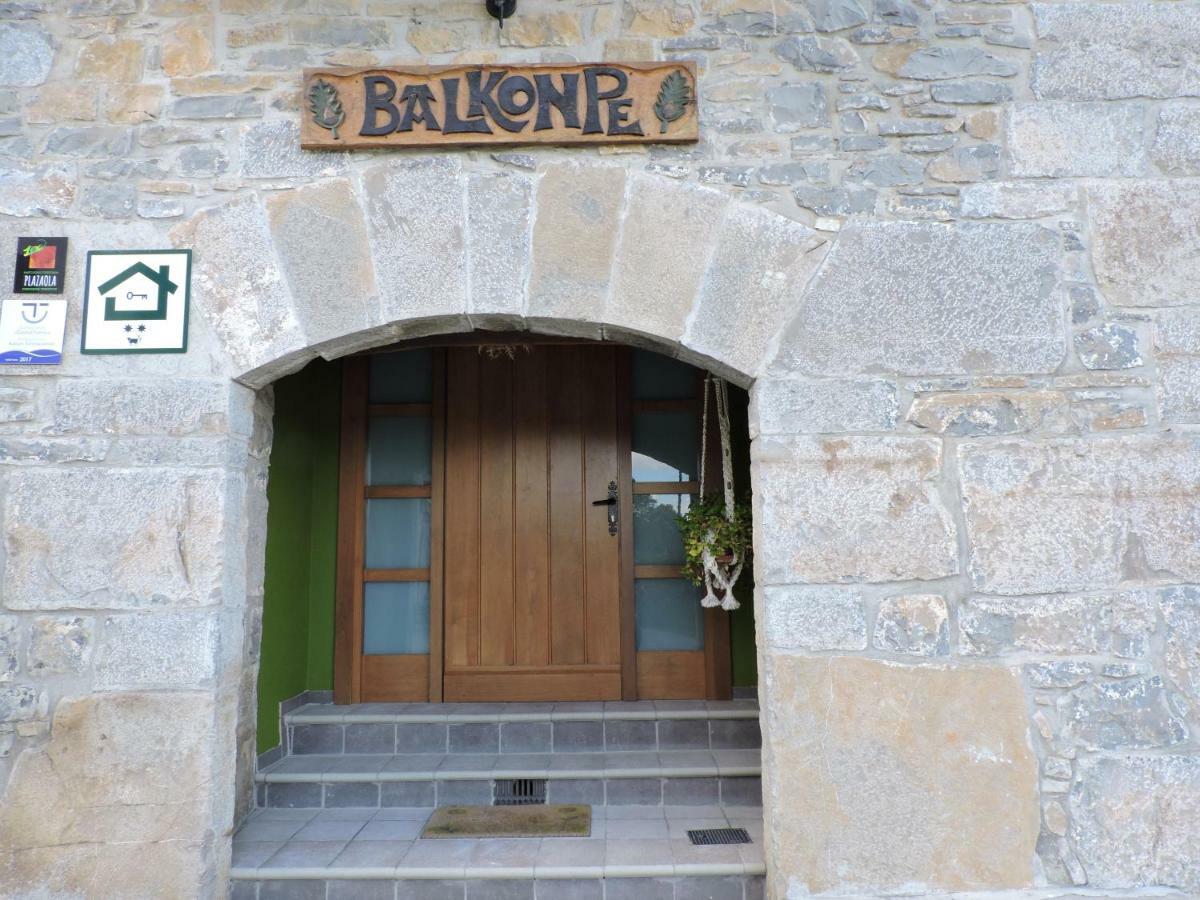 Balkonpe Landa Etxea Farm stay *